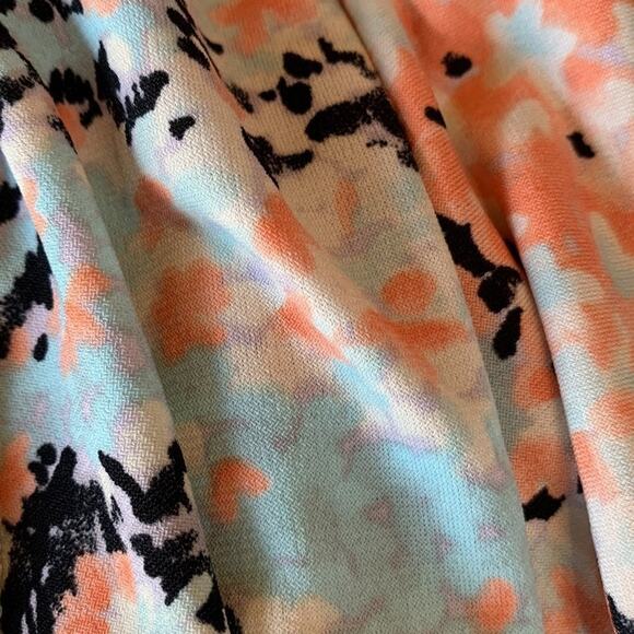 BCBGMAXAZRIA Women's Multicolor Wrap Floral Ruffle Romper Small - Picture 6 of 8